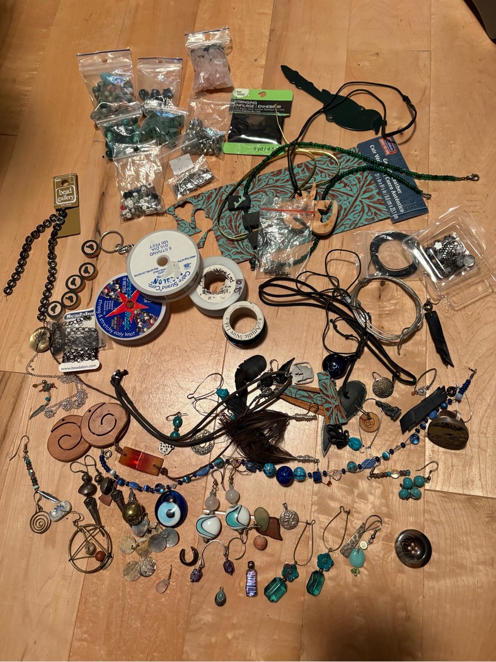 Lot of jewellery making items